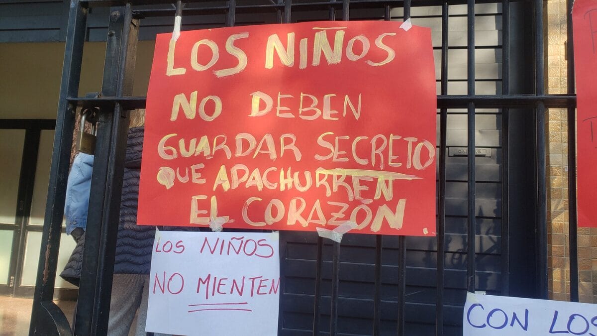Denuncia de abuso en el Colegio Santísima Trinidad: la comunidad ...