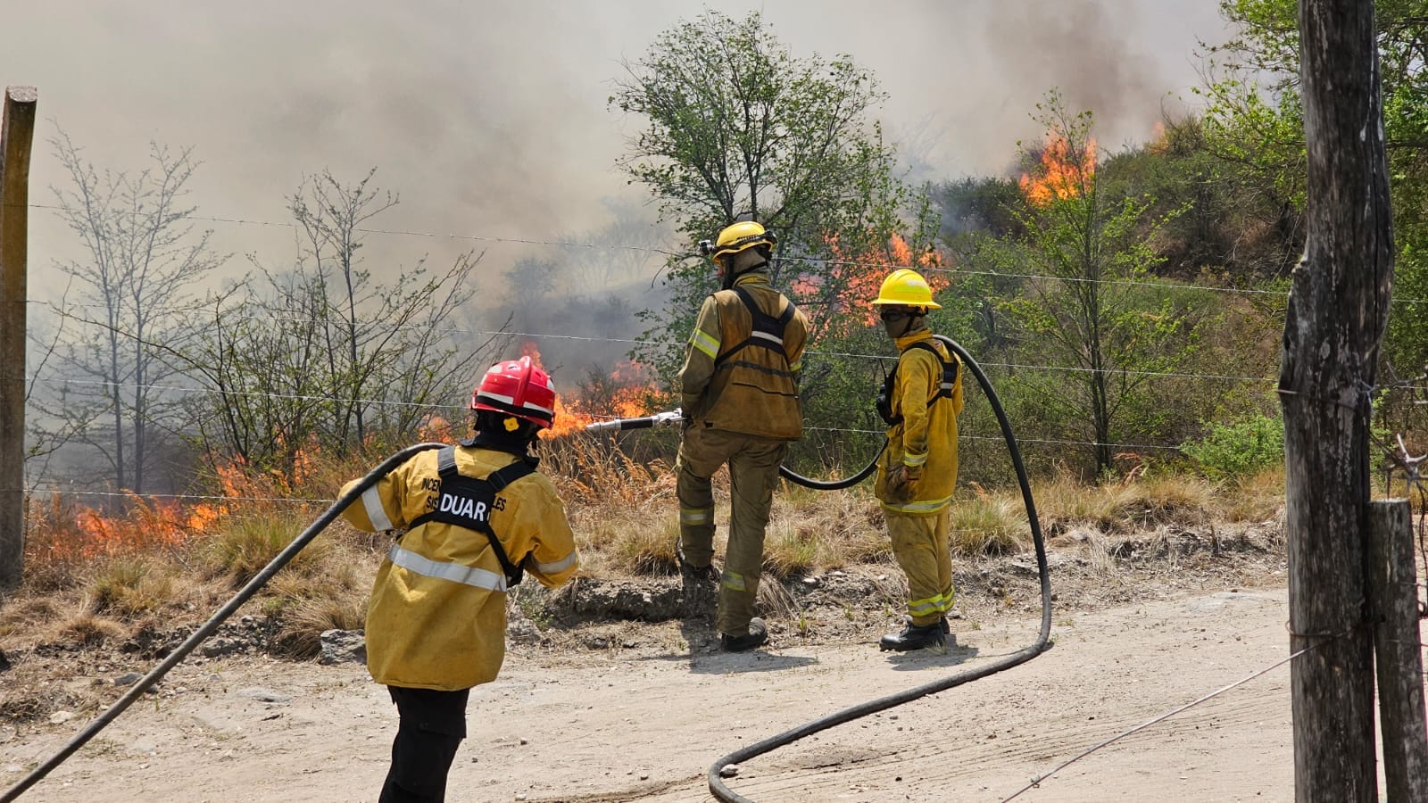 Contuvieron el incendio de Cosquín y continúa el riesgo extremo en todo ...