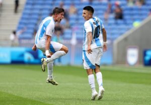 Argentina venció a Ucrania y jugará los cuartos de final del torneo olímpico de fútbol masculino.