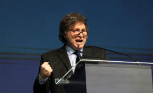 Javier Milei sostuvo hoy que "si tiene que vetar a los jubilados y a los farsantes que defienden sus curros a través de la figura de las universidades con grandes mentiras" lo va a hacer.