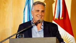 "De esta manera, nuestra provincia lidera el camino hacia una política más justa, honesta y representativa. ¡Un logro de todos los cordobeses!", expresó el gobernador.