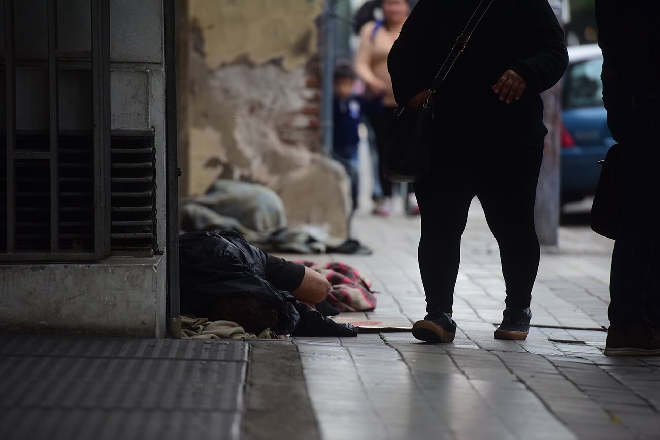 En Córdoba aumentó 35% la cantidad de personas en situación de calle ...