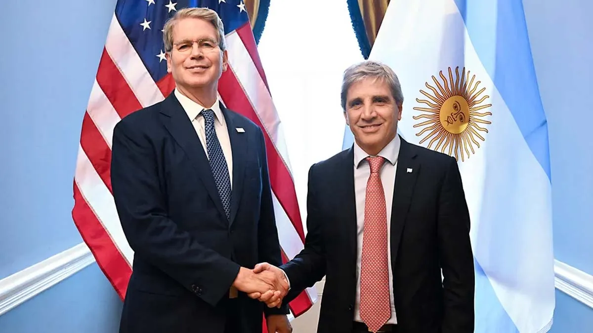 Luis Caputo viajó a Estados Unidos: cumbre del G20 y reunión con Scott Bessent