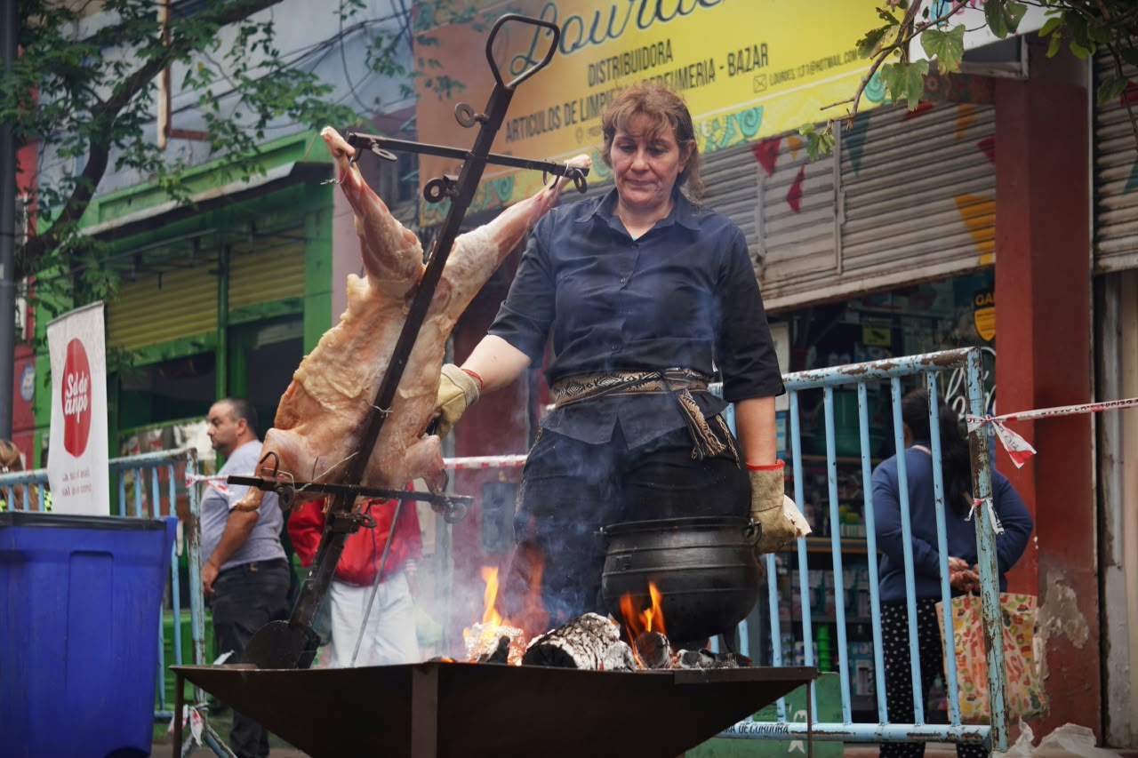 La maestría en la parrilla llega al Mercado Norte con el Certamen Nacional de Mujeres Asadoras