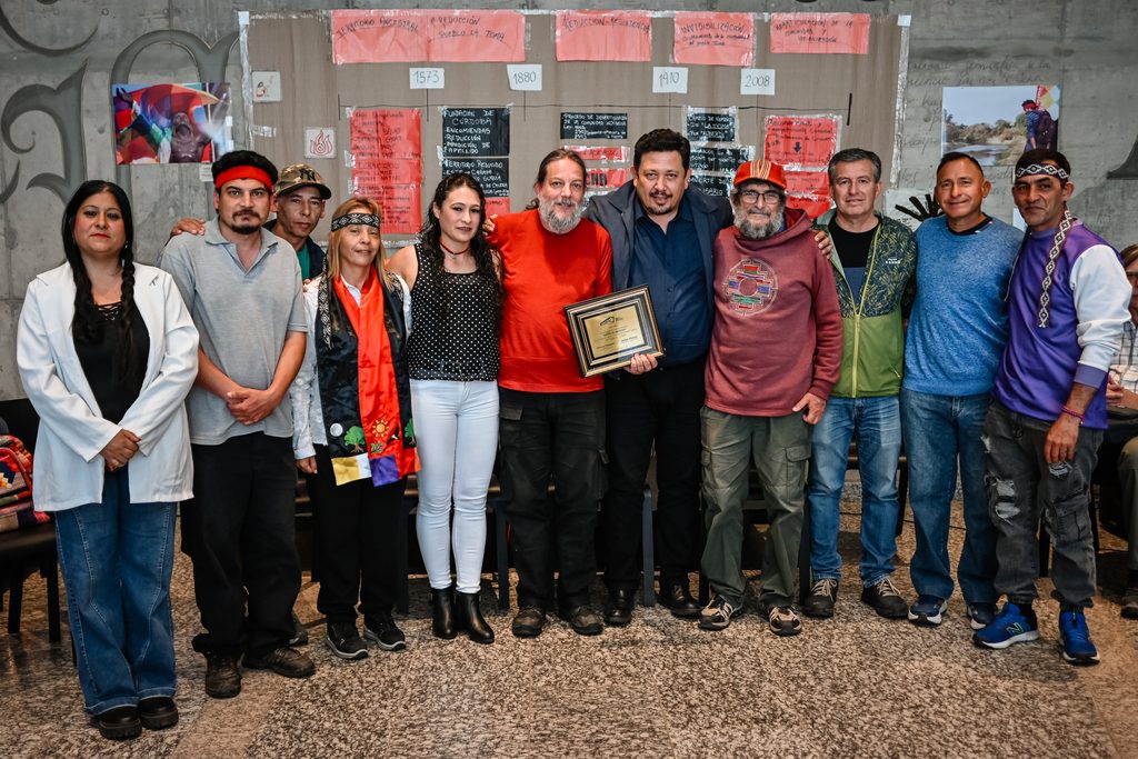 “Brotes de Identidad”: la muestra fotográfica que reivindica las raíces del Pueblo de La Toma en el Concejo Deliberante